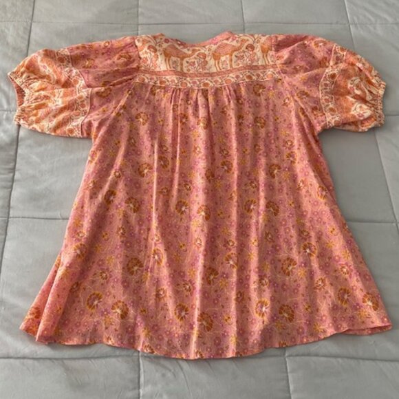 Spell Sundown Short Sleeve Blouse Apricot Floral Medium Orange Pink NWT $149 - Picture 14 of 15